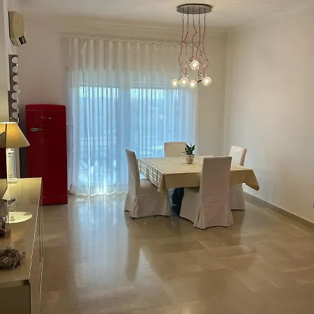 アパート House - *