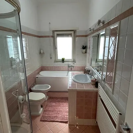 House - アパート ローマ